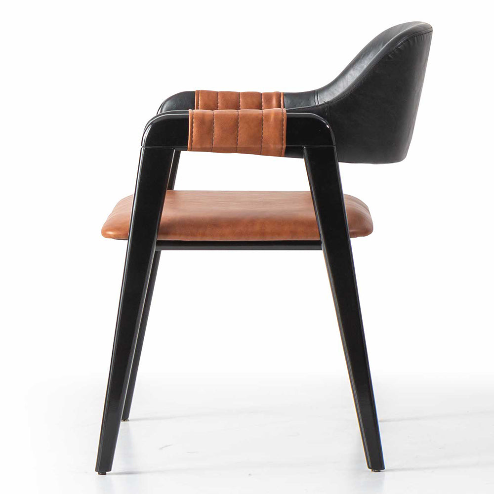 Μαύρη δερμάτινη καρέκλα Marla