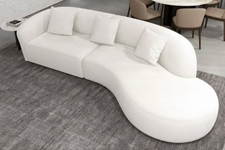 Zakrivljena bucle sofa