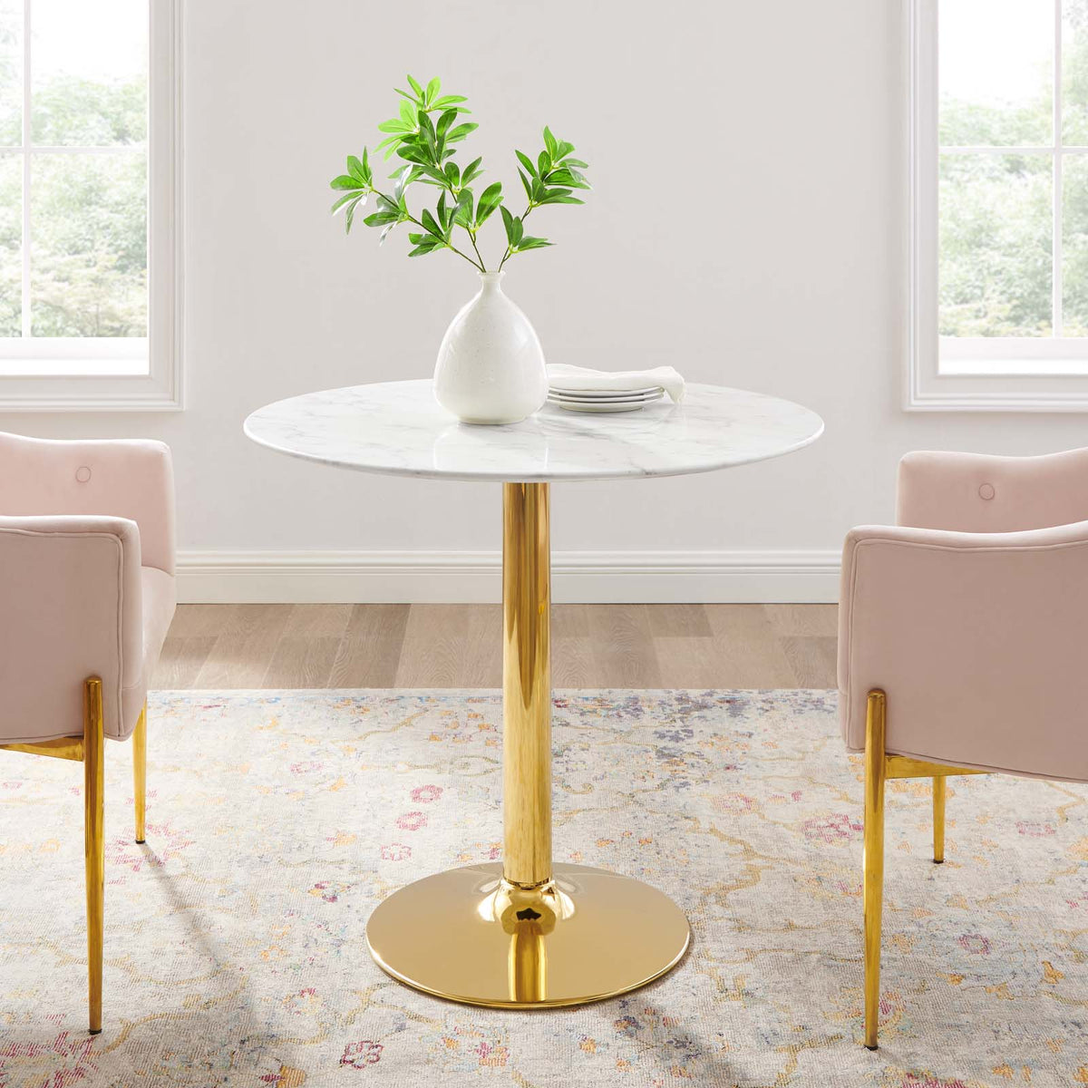 Mesa de comedor redonda Elysium de mármol blanco y dorado