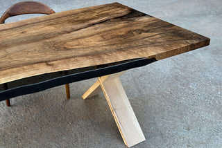 Maximus Resin Dining Table